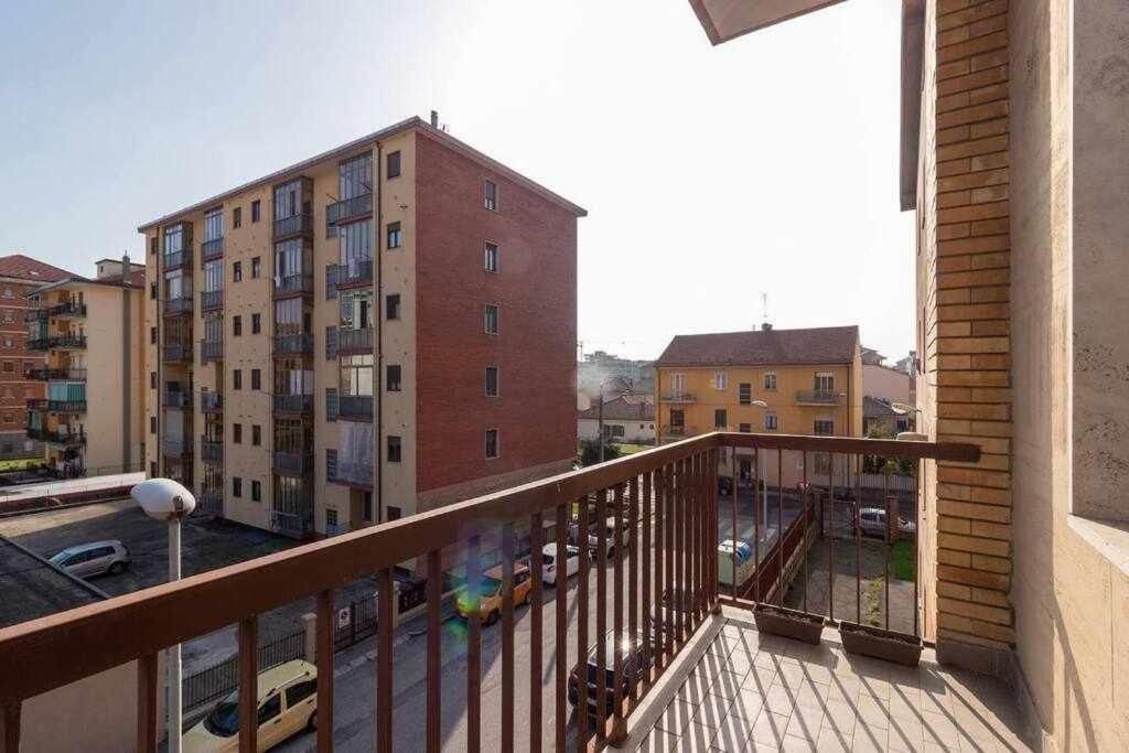 Appartamento A Pochi Passi Dalla Stazione Comodo A Coppie E Famiglie, Casa Ferrucci Collegno Extérieur photo