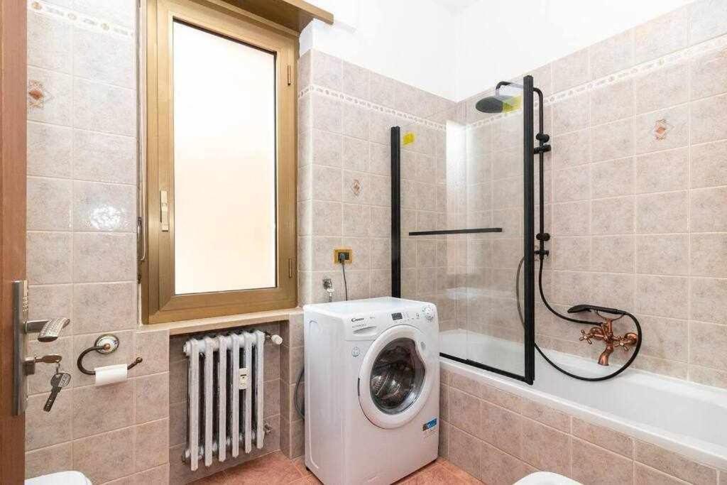 Appartamento A Pochi Passi Dalla Stazione Comodo A Coppie E Famiglie, Casa Ferrucci Collegno Extérieur photo